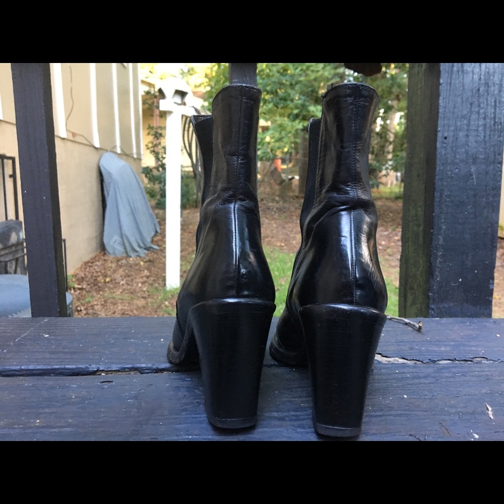 Joan & David - Picture 3 of 3